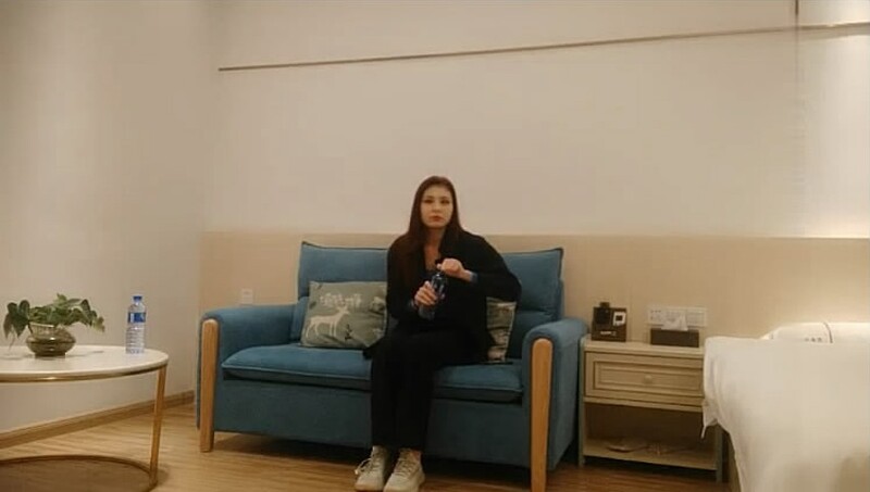 约了个高颜值混血妹子玩弄一番口交骑乘后入大力猛操